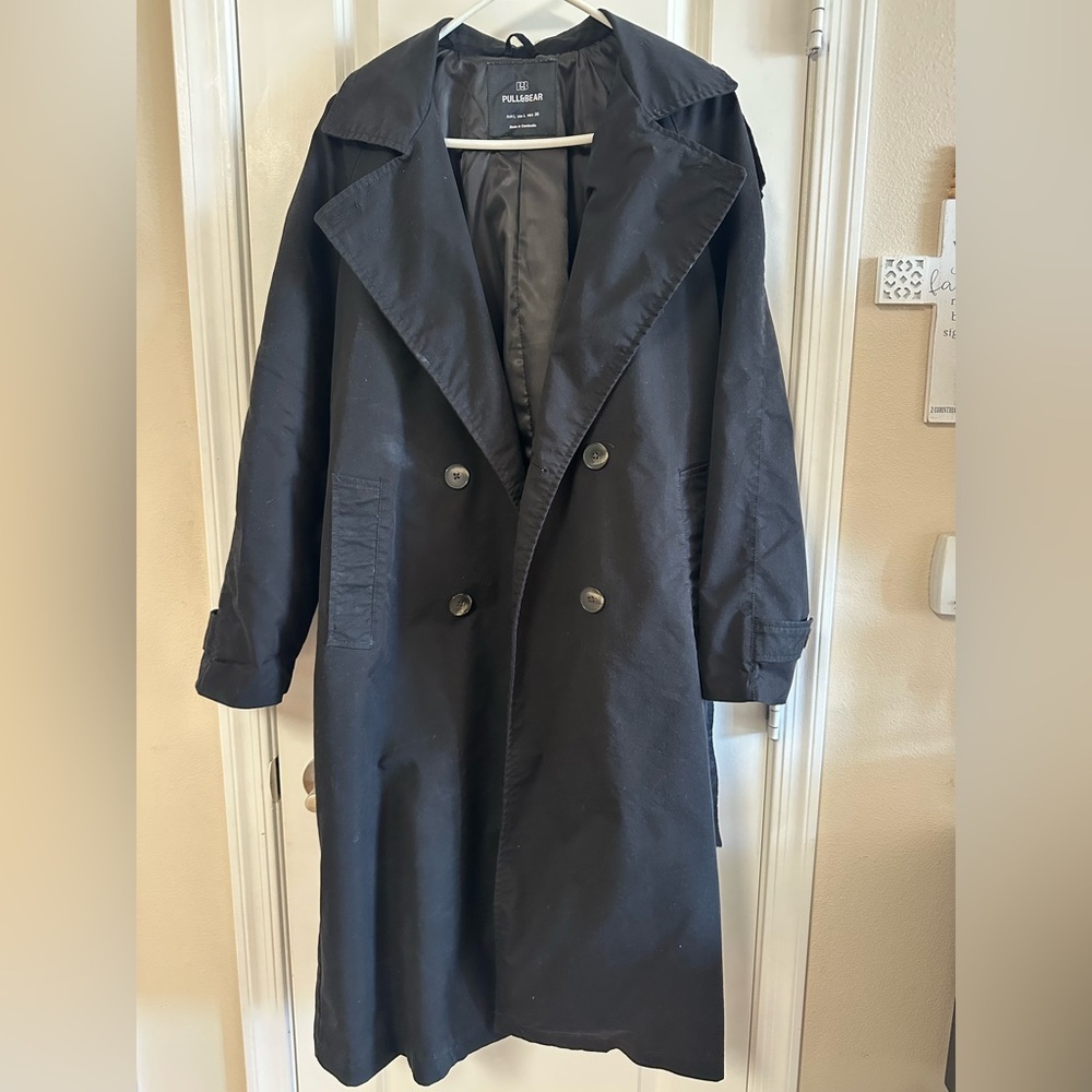 Pull&Bear Women’s Classic Black Trench Coat